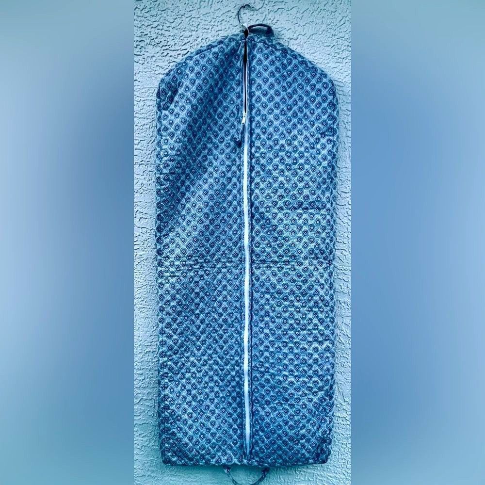 LONGABERGER THE TRAVEL SERIES BLUE FLORAL WEEKENDER GARMENT BAG - Picture 3 of 13